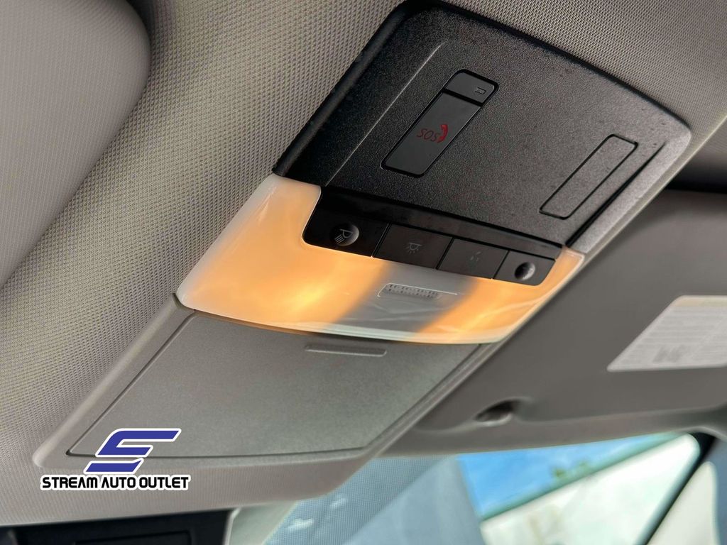 2024 Nissan Rogue SV photo 29