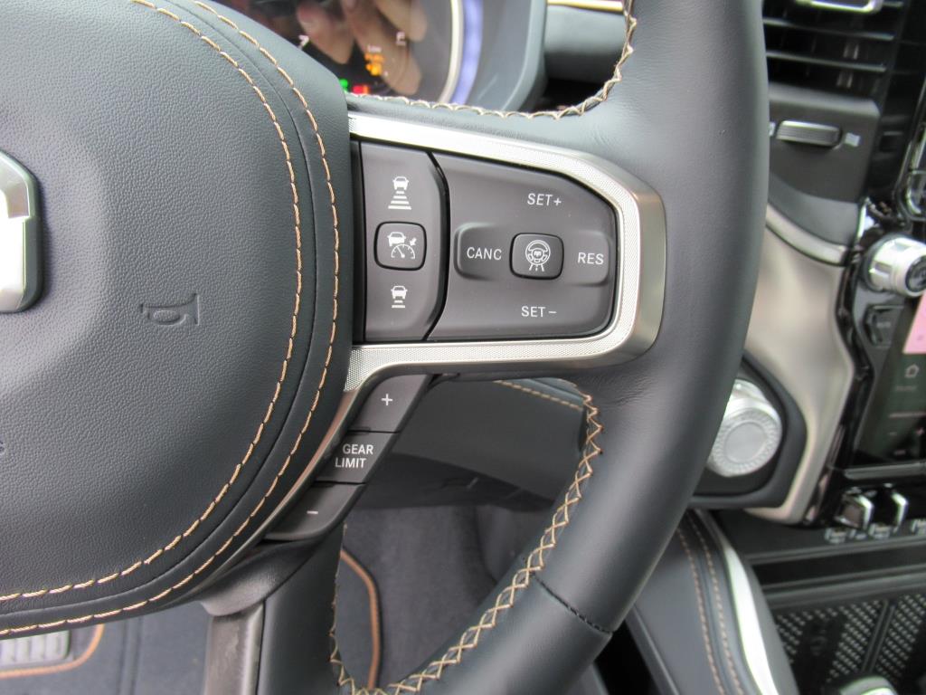 2025 Ram 1500 photo 19