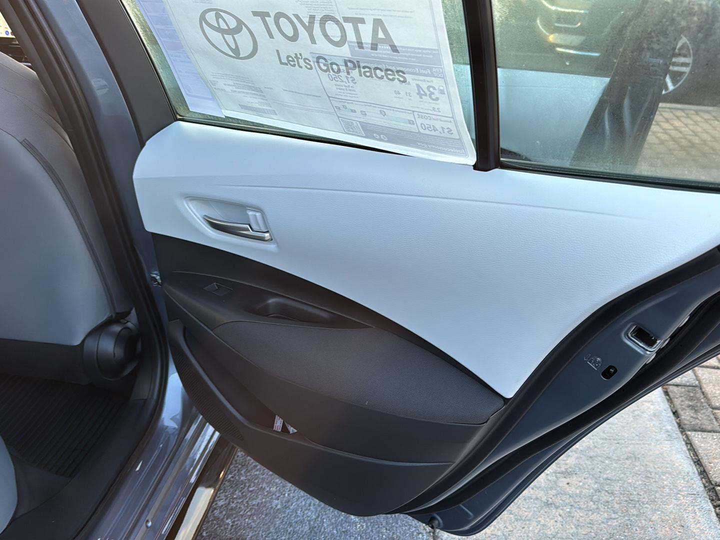 2026 Toyota Corolla SE photo 13