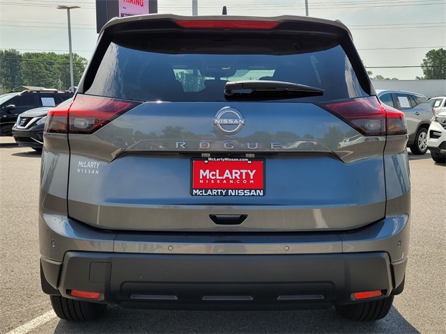2026 Nissan Rogue S photo 3