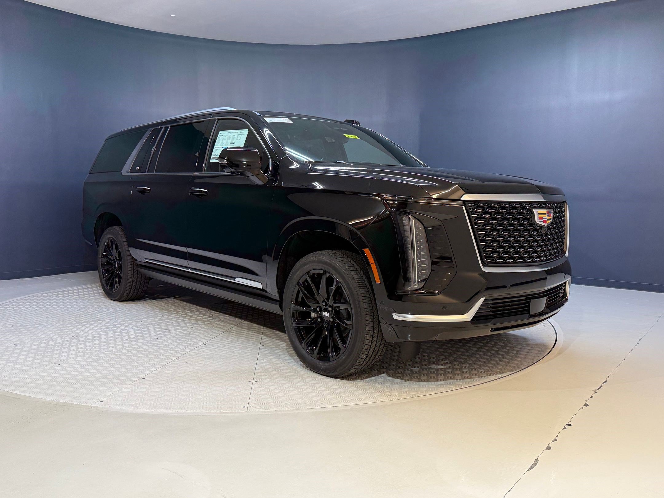 2025 Cadillac Escalade ESV Premium Luxury photo 4