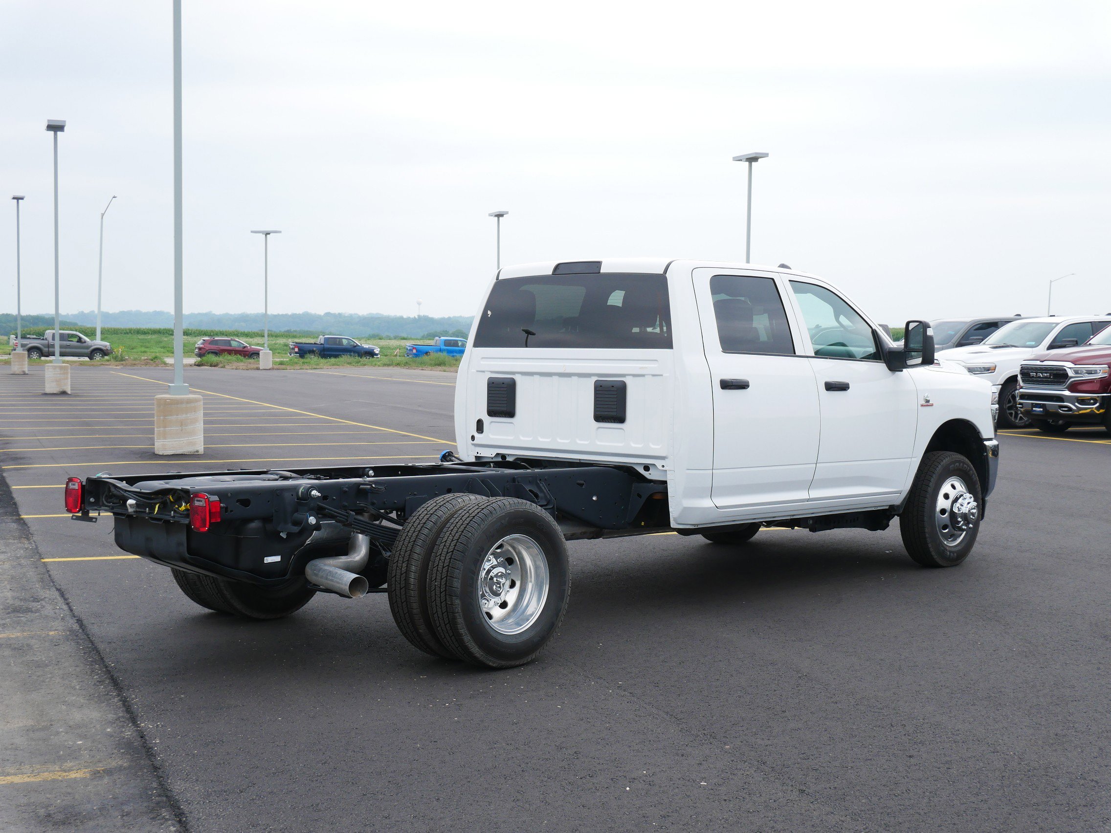 2025 Ram 3500 Tradesman photo 2