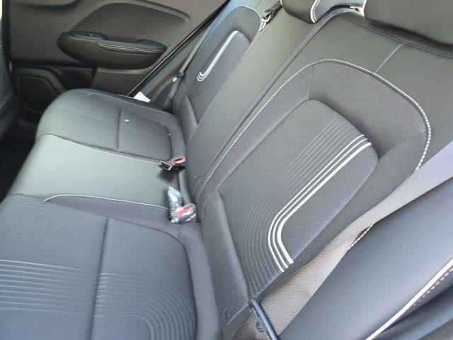 2026 Hyundai Venue SEL photo 4