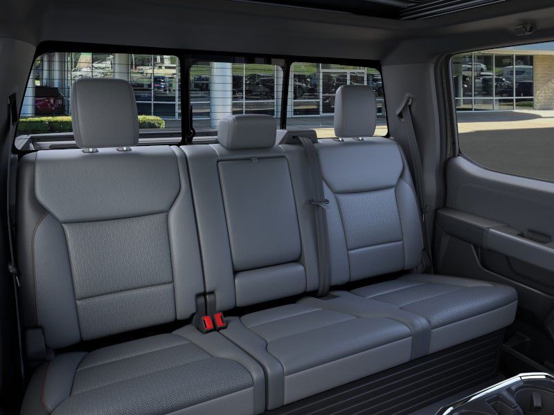 2025 Ford F-150 Lightning Lariat photo 11