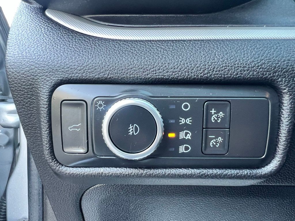2022 Ford Explorer XLT photo 11