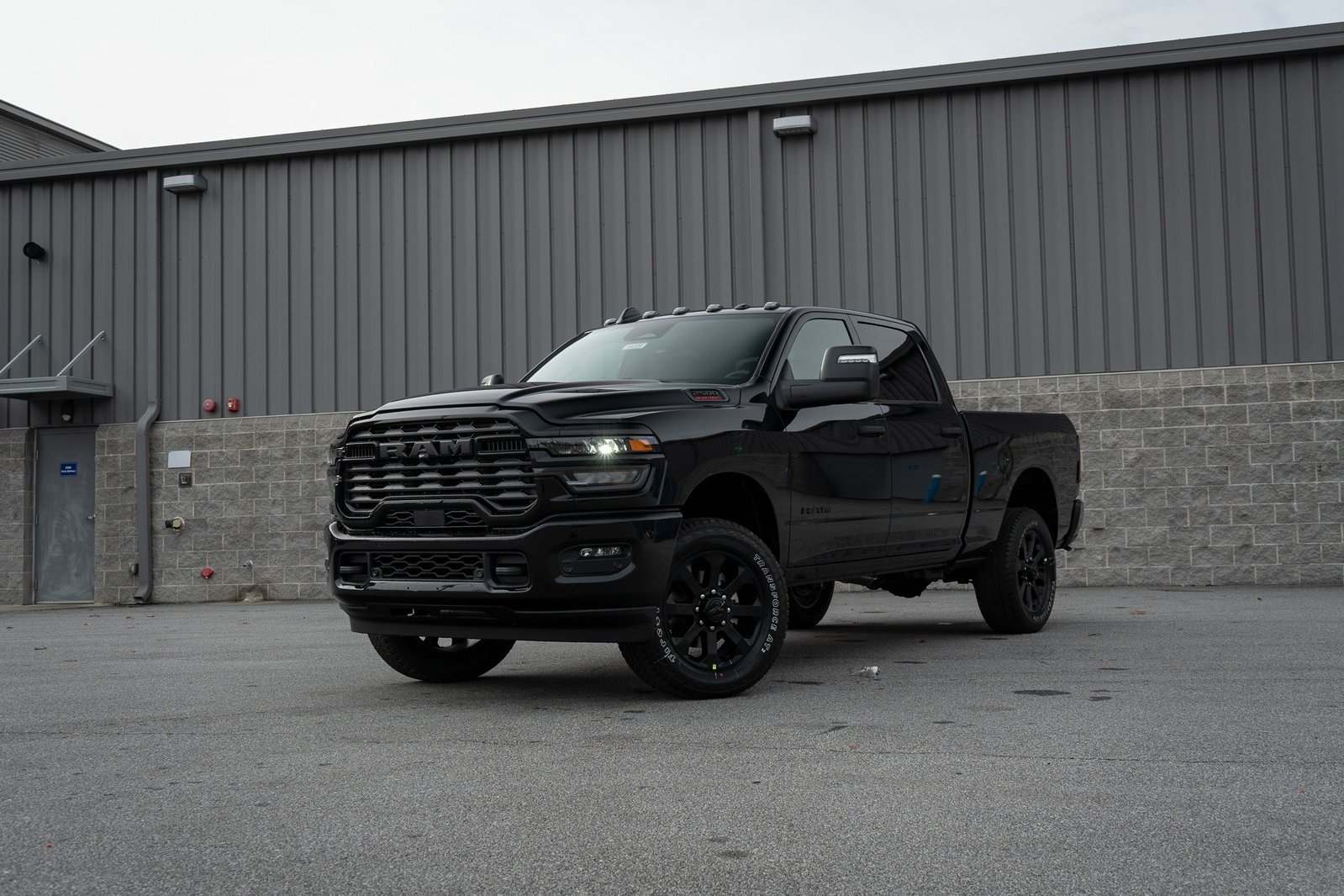 2026 RAM Ram 2500 Pickup Big Horn's photo