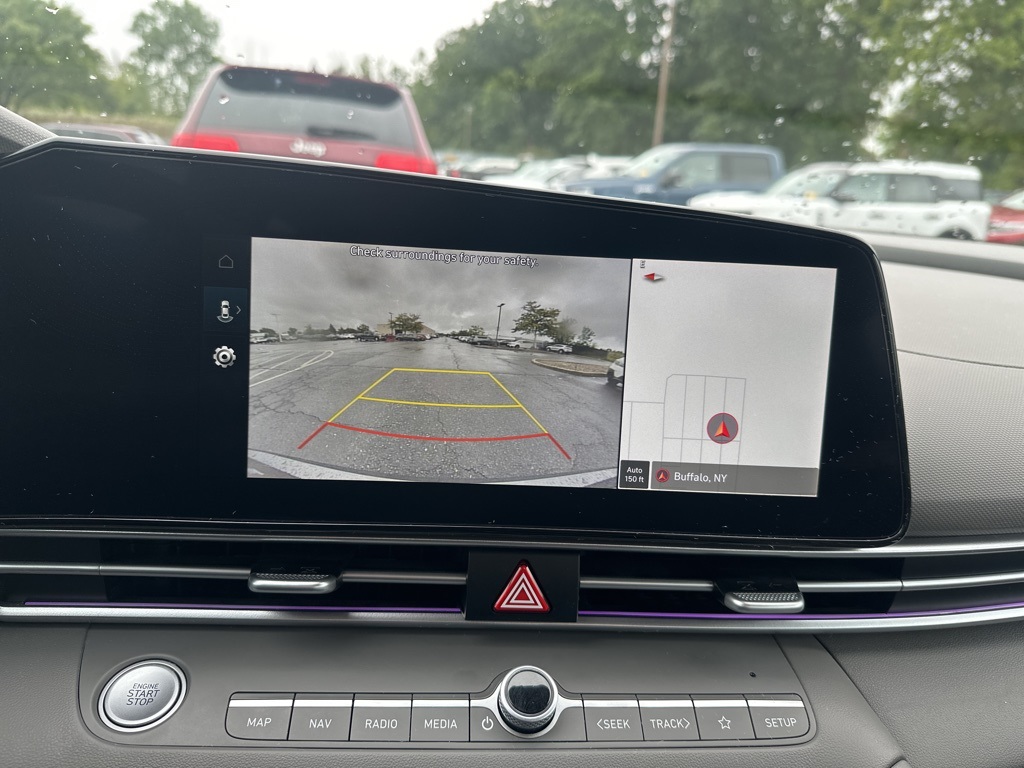 2024 Hyundai Elantra SEL photo 4
