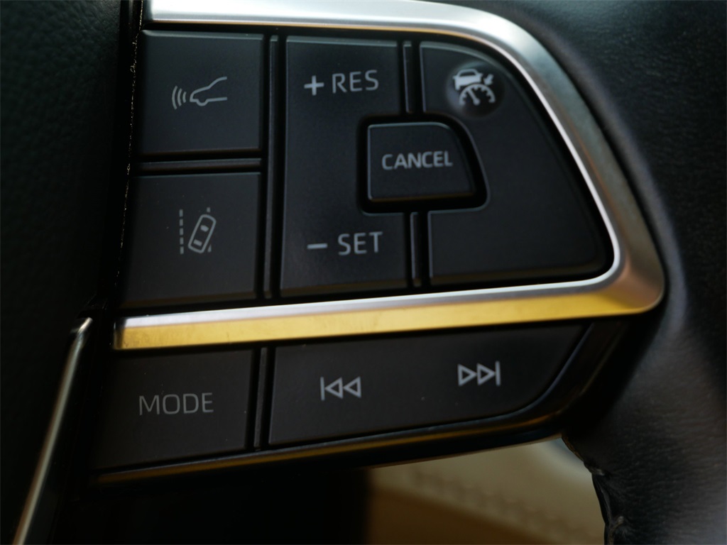 2021 Toyota Highlander Hybrid XLE photo 19