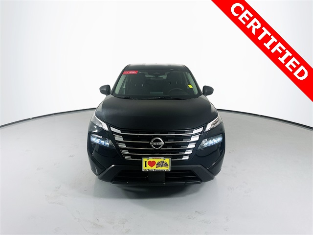 2025 Nissan Rogue S photo 3