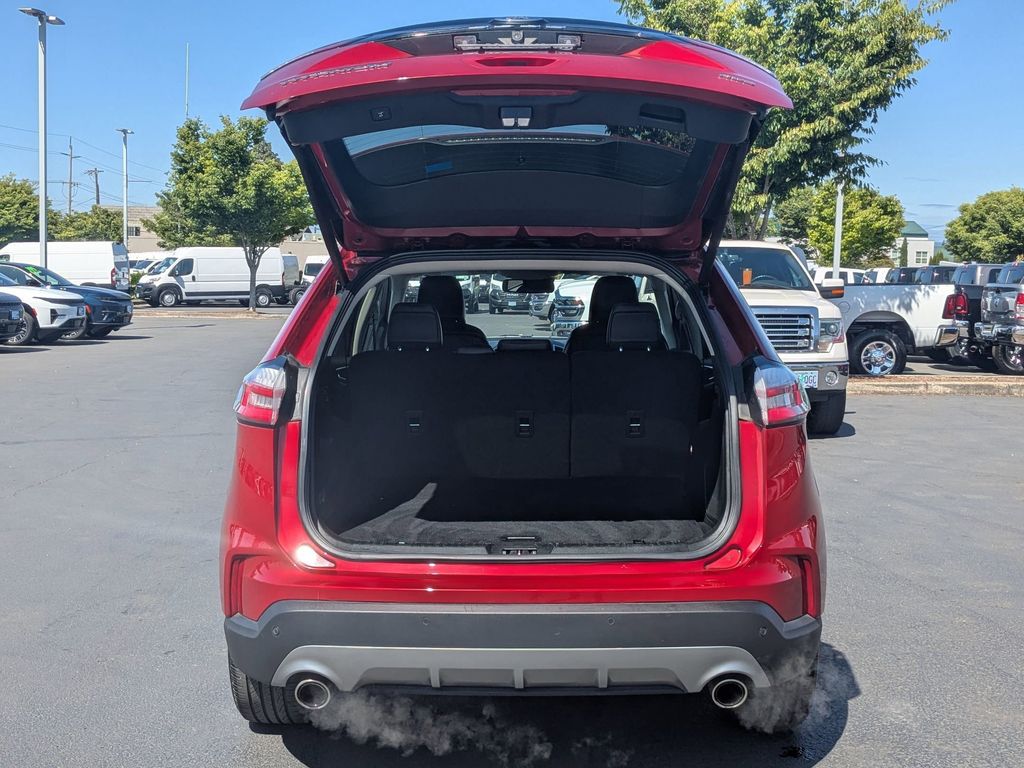 2024 Ford Edge Titanium photo 25