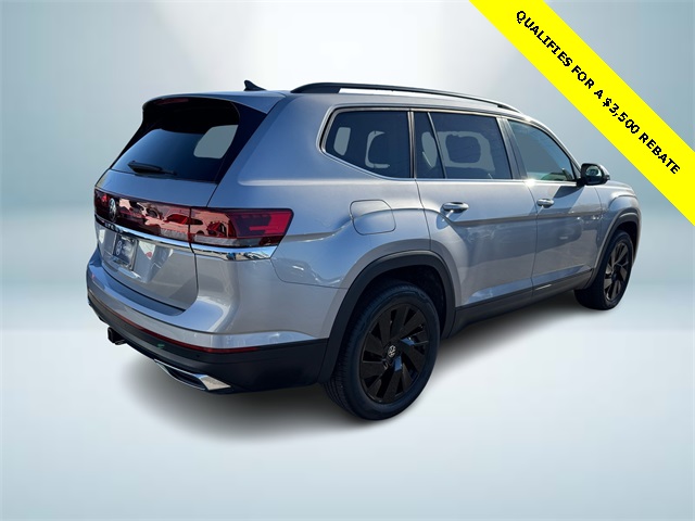 2025 Volkswagen Atlas SE Technology photo 3