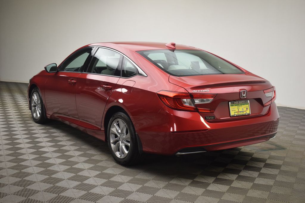 2018 Honda Accord LX photo 2
