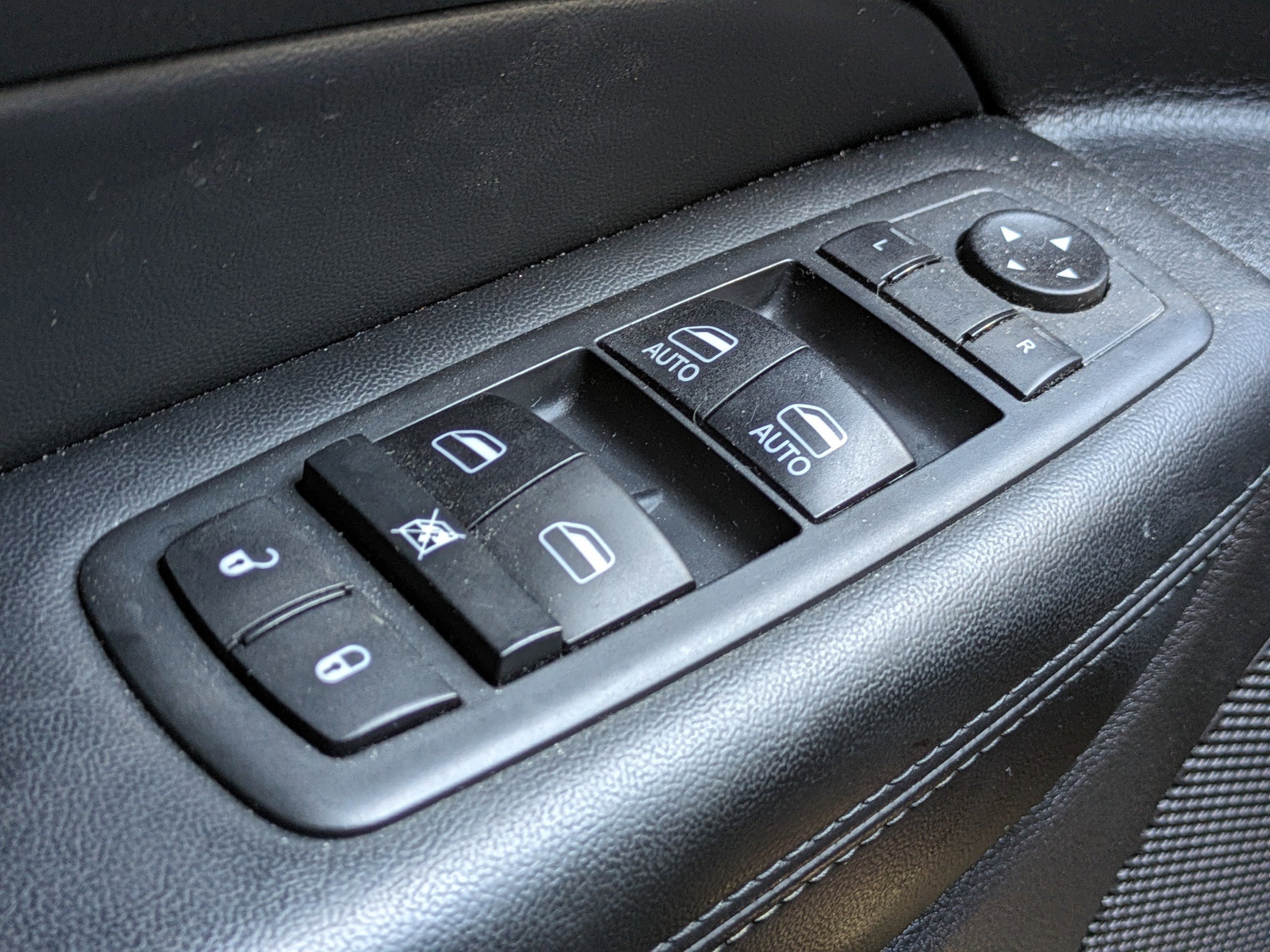 2020 Jeep Grand Cherokee Altitude photo 22