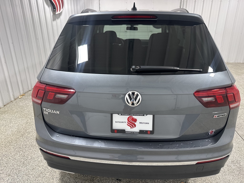 2021 Volkswagen Tiguan R-Line Black SEL photo 9