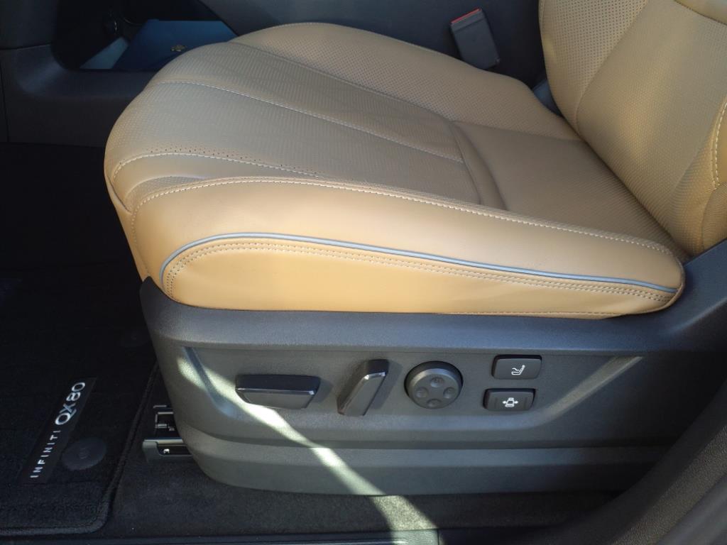 2025 Infiniti QX80 Sensory photo 5