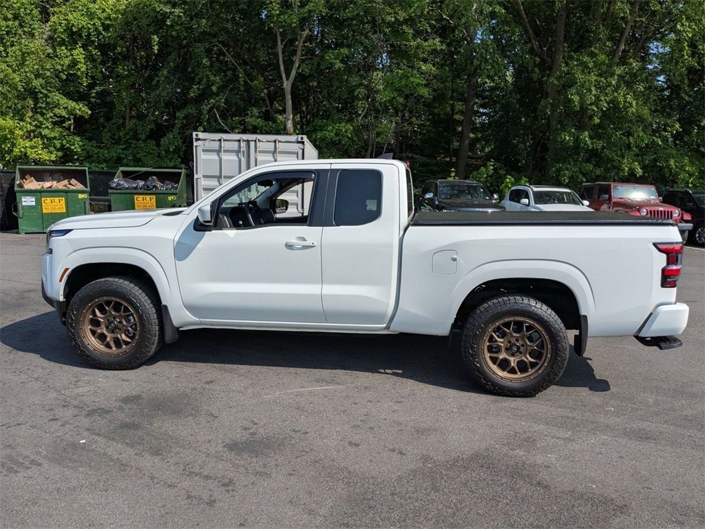 2024 Nissan Frontier SV photo 7