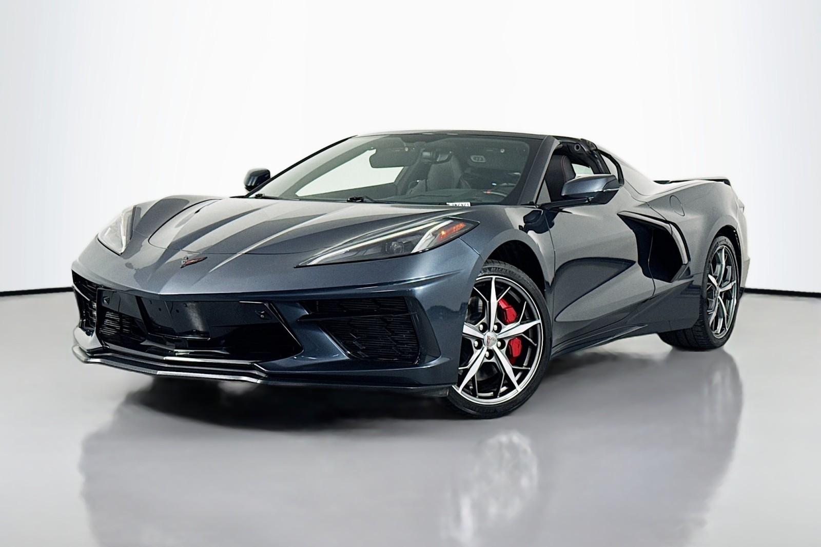 2020 Chevrolet Corvette 3LT photo 2