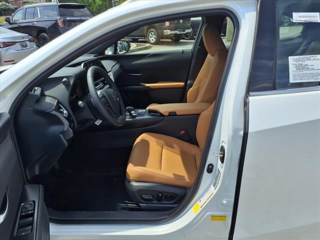 2025 Lexus UX Premium photo 12