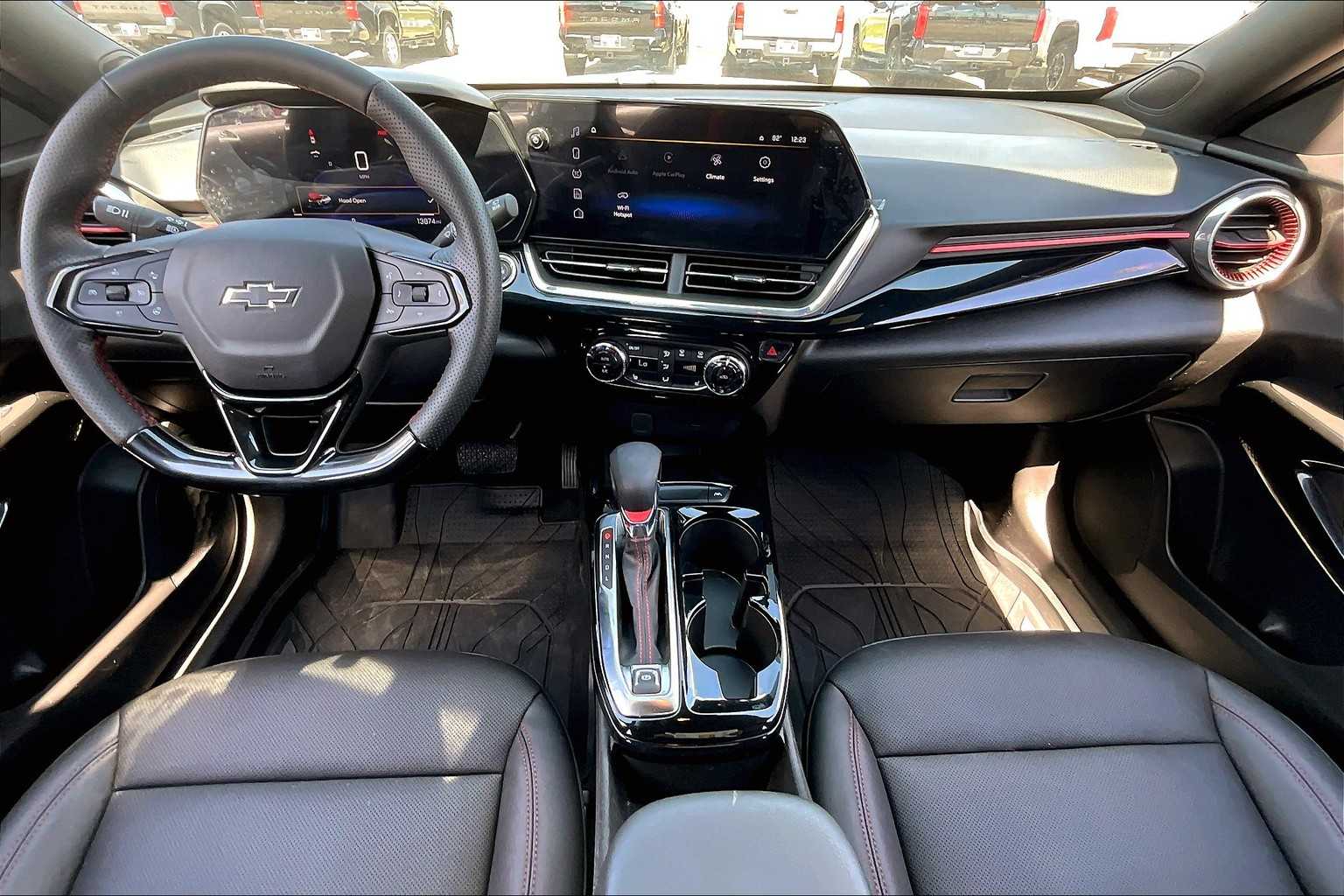 2025 Chevrolet Trax photo 15