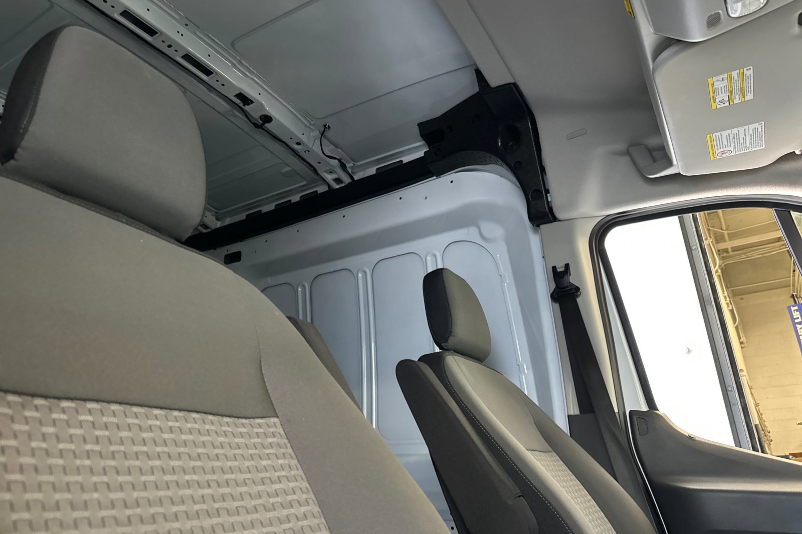 2020 Ford Transit photo 15