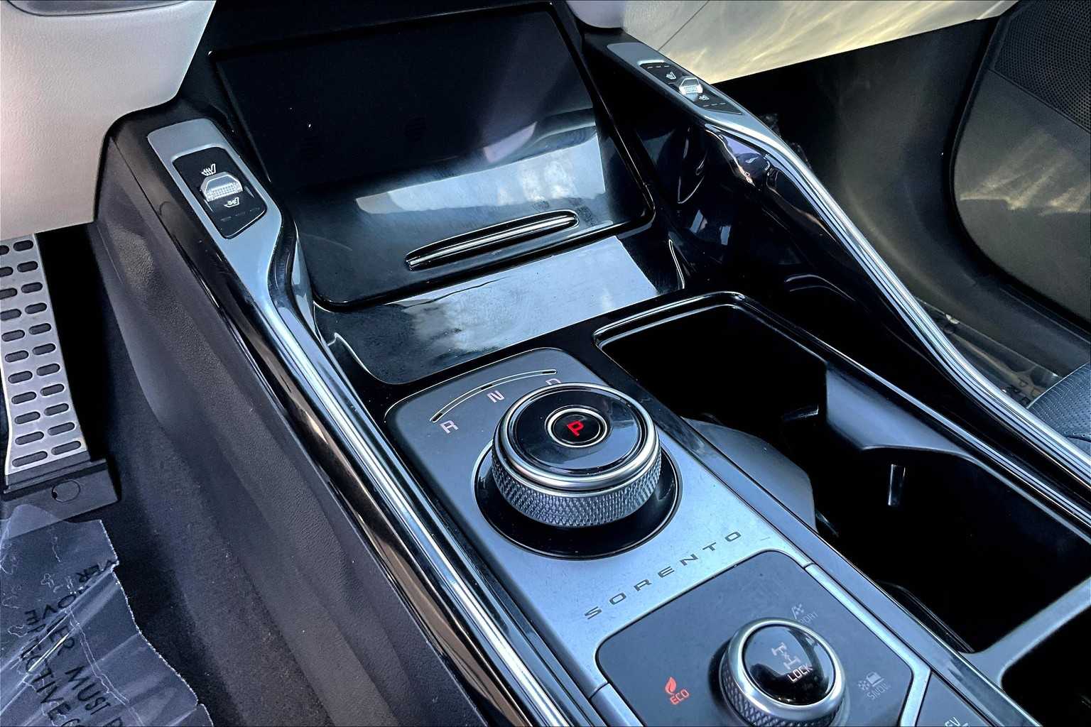 2022 Kia Sorento Plug-In Hybrid SX Prestige photo 25