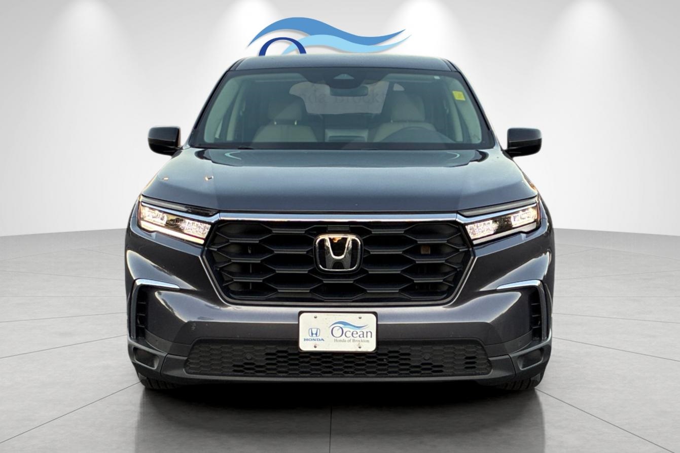 2023 Honda Pilot LX photo 7