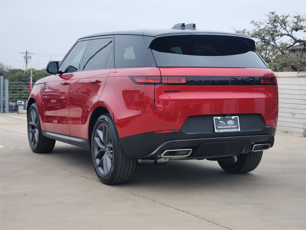 2025 Land Rover Range Rover Sport SE photo 4