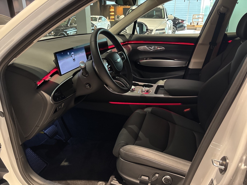 2026 Genesis GV70 2.5T Select photo 7