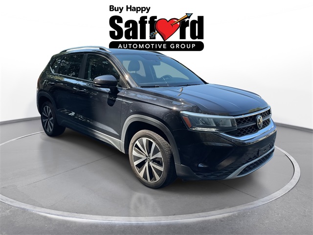 2022 Volkswagen Taos SE photo 3