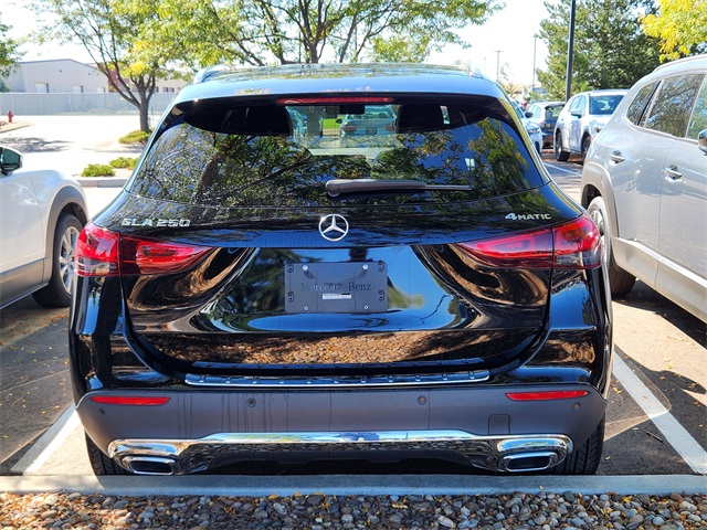 2021 Mercedes Benz GLA 250 4MATIC photo 2
