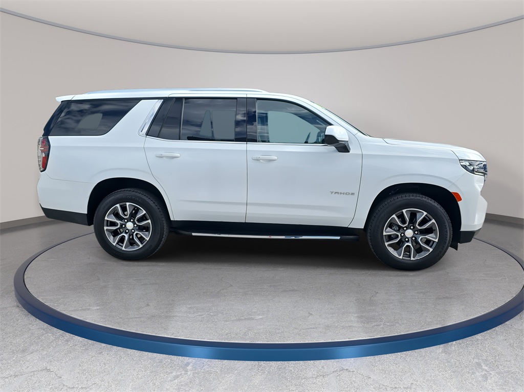 2021 Chevrolet Tahoe LT photo 3