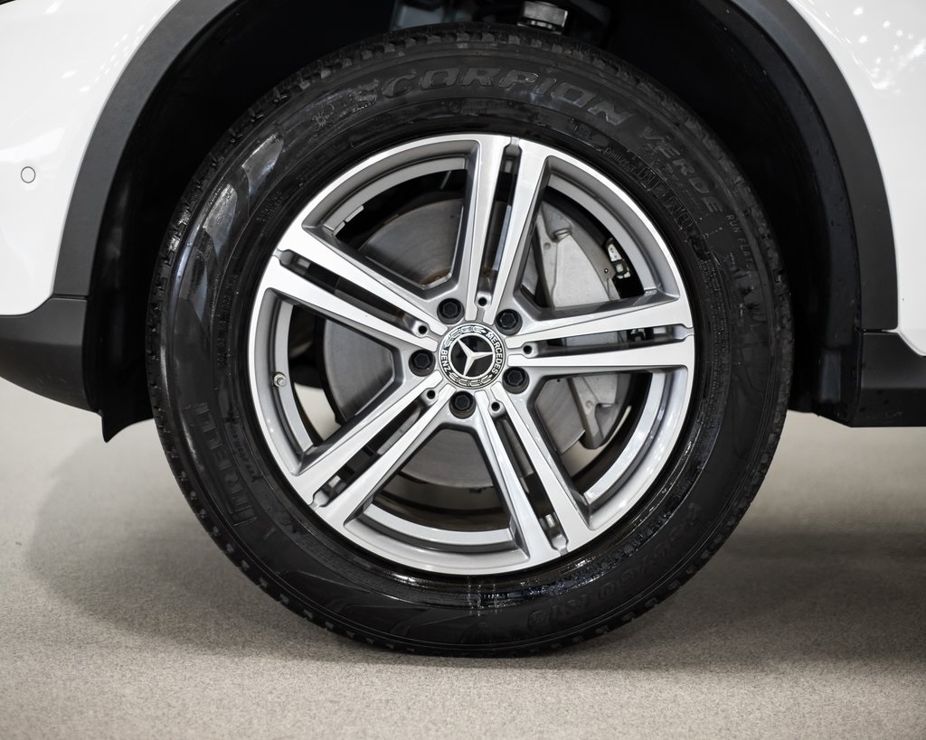 2022 Mercedes Benz GLC 300 4MATIC photo 4
