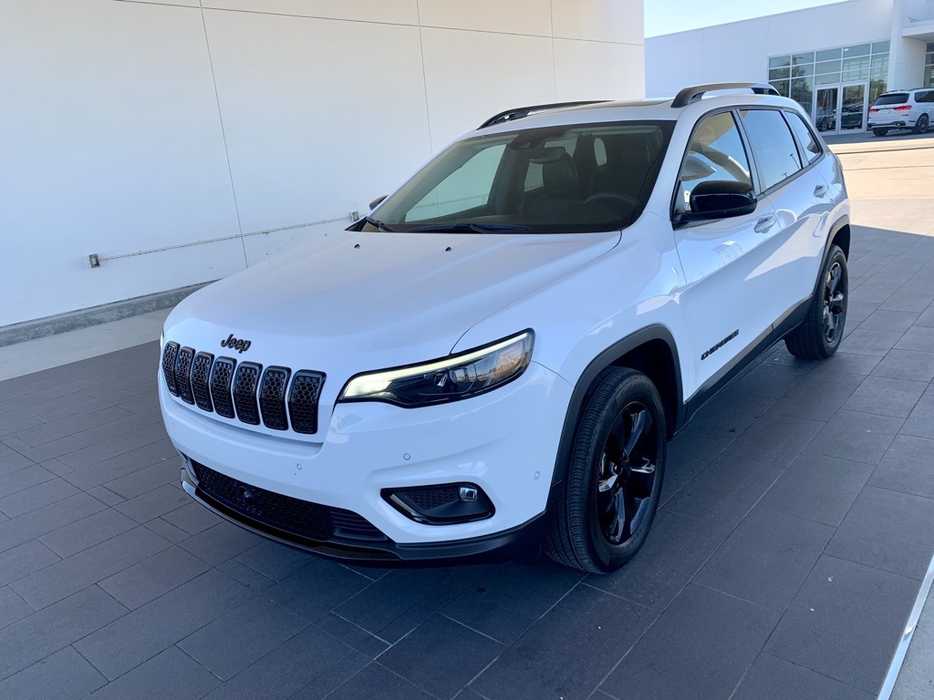 2023 Jeep Cherokee Altitude Lux's photo