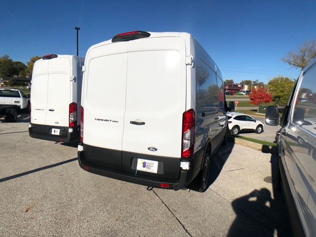 2026 Ford Transit photo 4