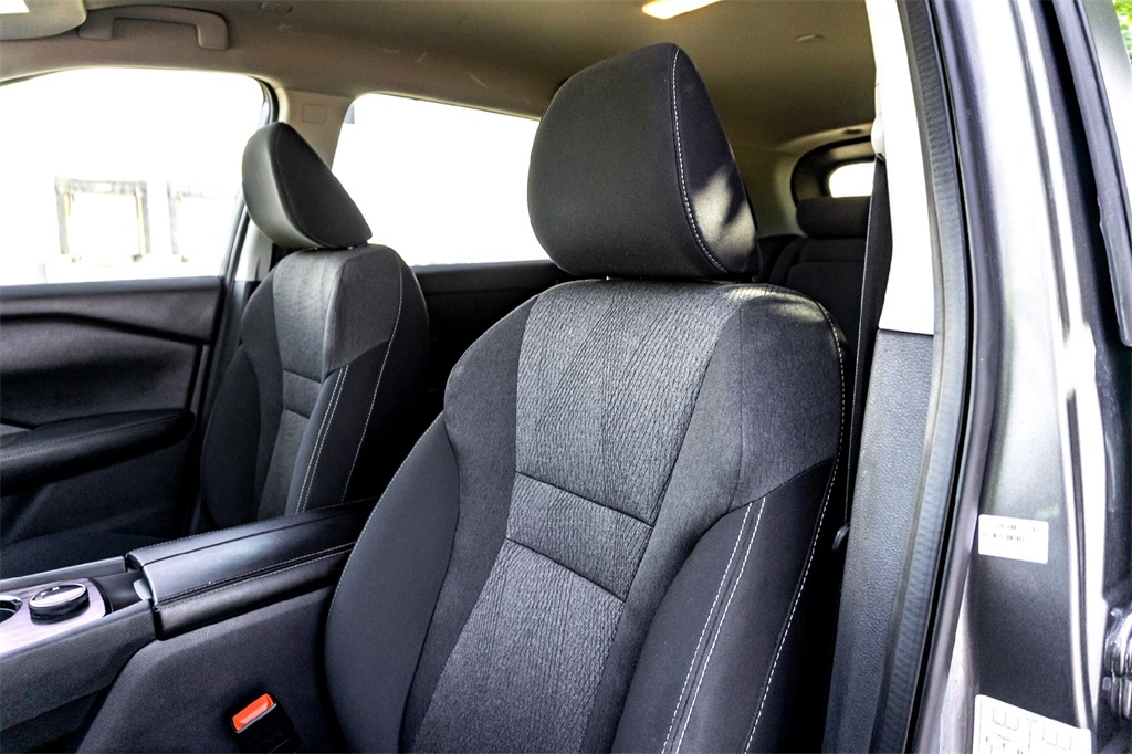 2024 Nissan Rogue SV photo 12