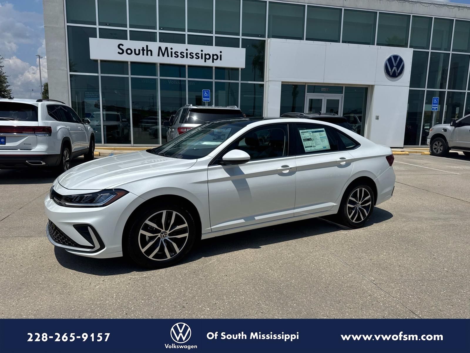 2025 Volkswagen Jetta SE's photo