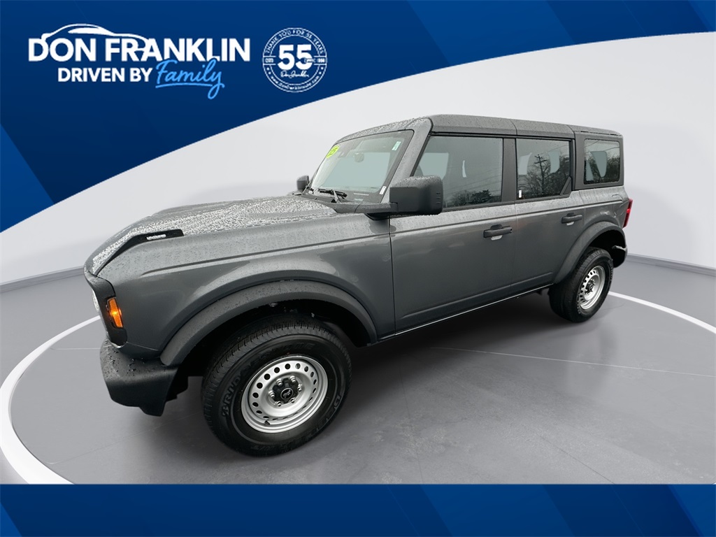 2025 Ford Bronco 4-Door Base's photo