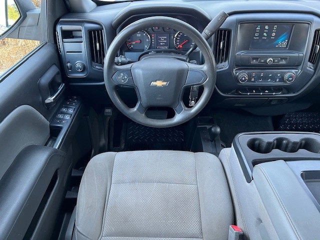 2018 Chevrolet Silverado 1500 Custom photo 21