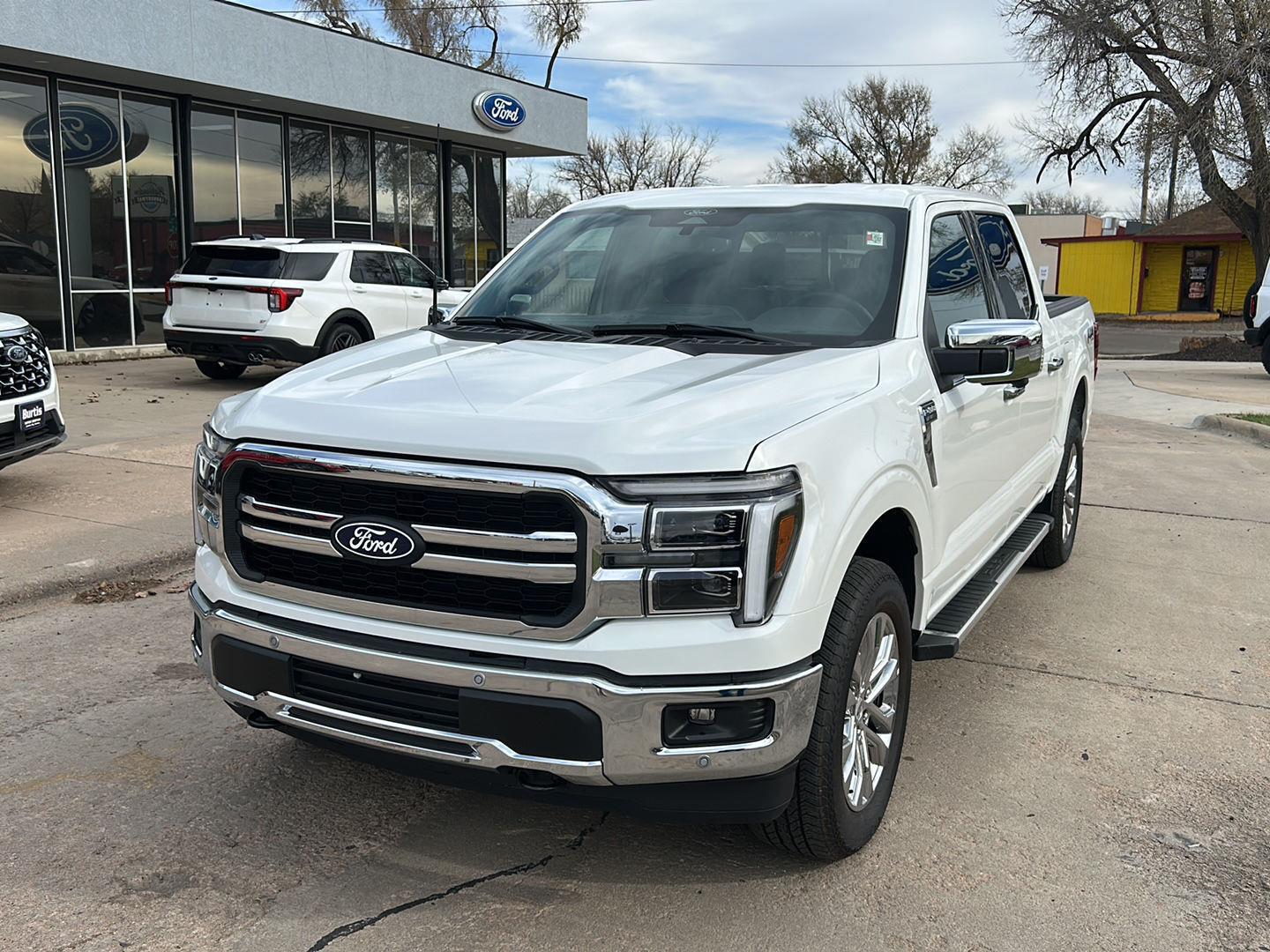 2025 Ford F-150 Lariat photo 4