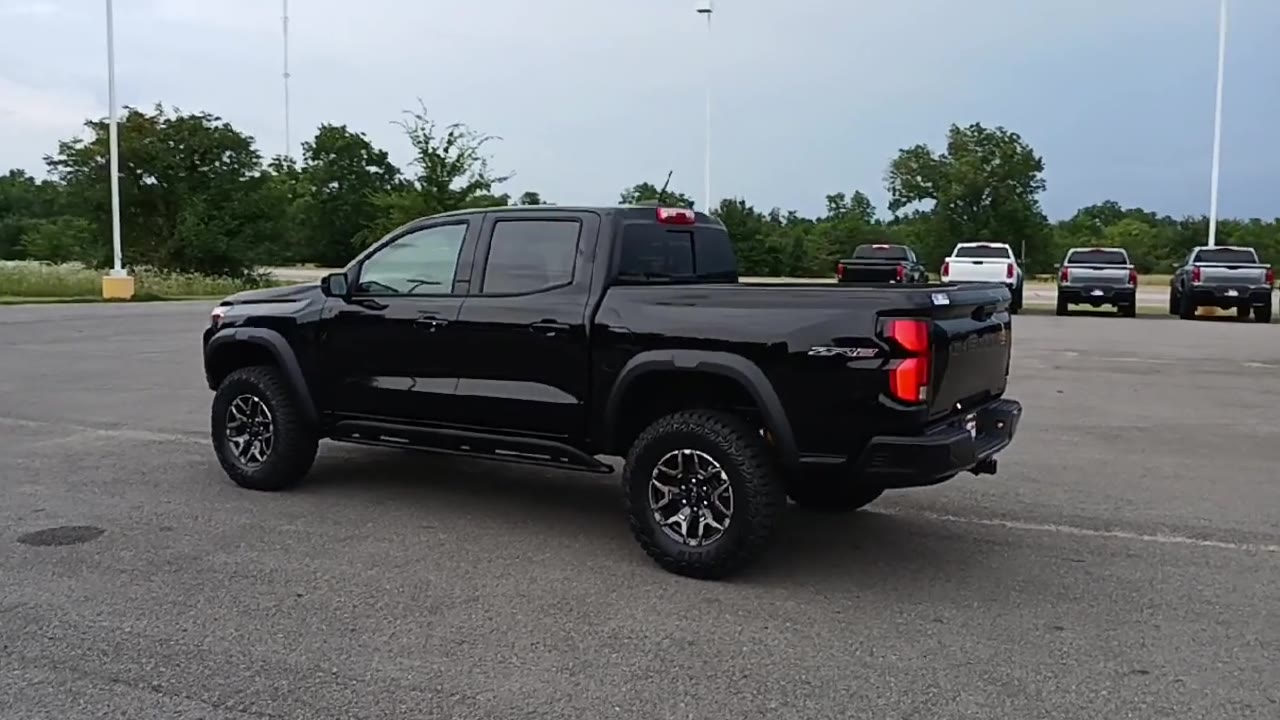 2026 Chevrolet Colorado ZR2 photo 3