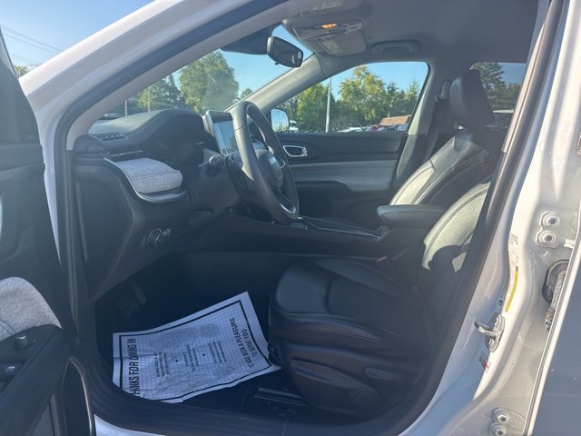 2022 Jeep Compass Latitude photo 4