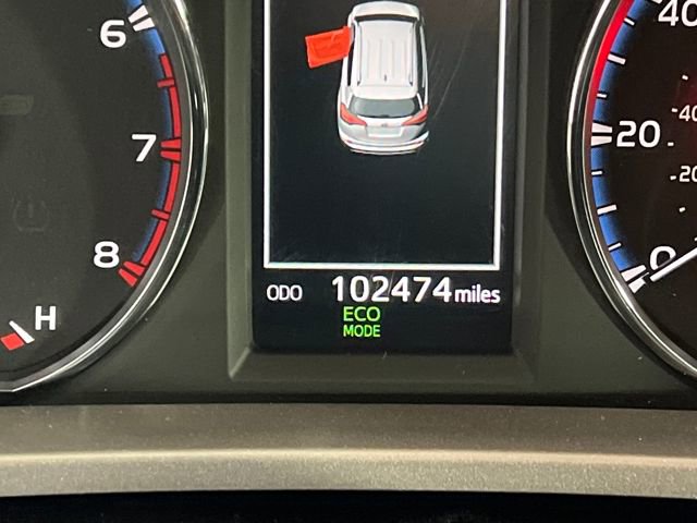 2016 Toyota RAV4 XLE photo 3