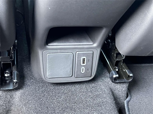 2025 Buick Encore GX Sport Touring photo 11
