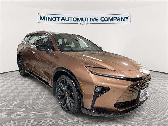 2025 Toyota Crown Signia Limited's photo