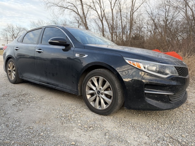 2016 Kia Optima LX's photo
