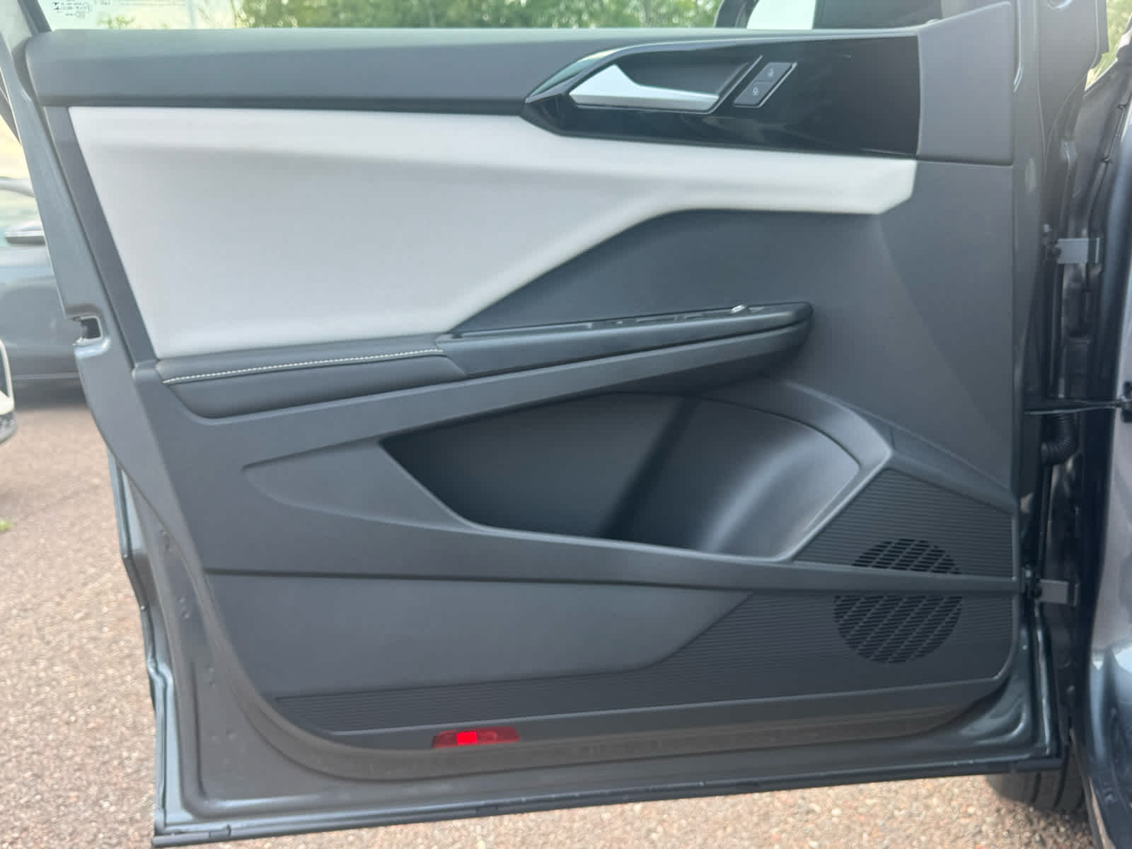 2025 Volkswagen Taos S photo 11