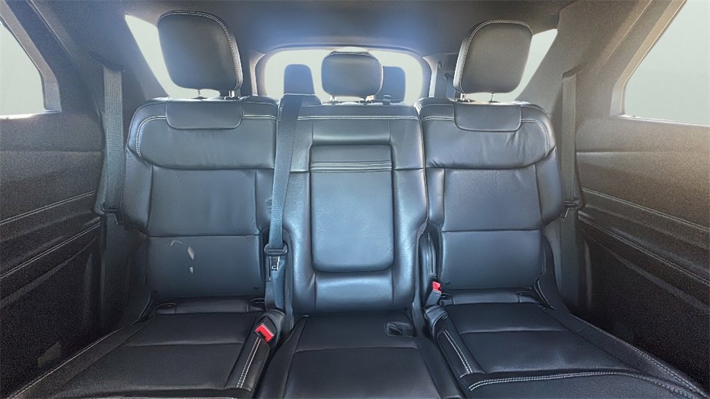 2022 Ford Explorer ST photo 14