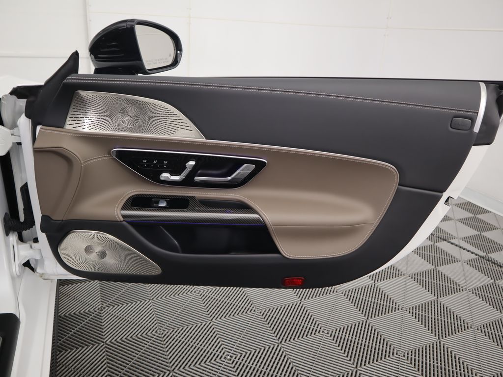 2022 Mercedes Benz SL AMG 63 photo 33