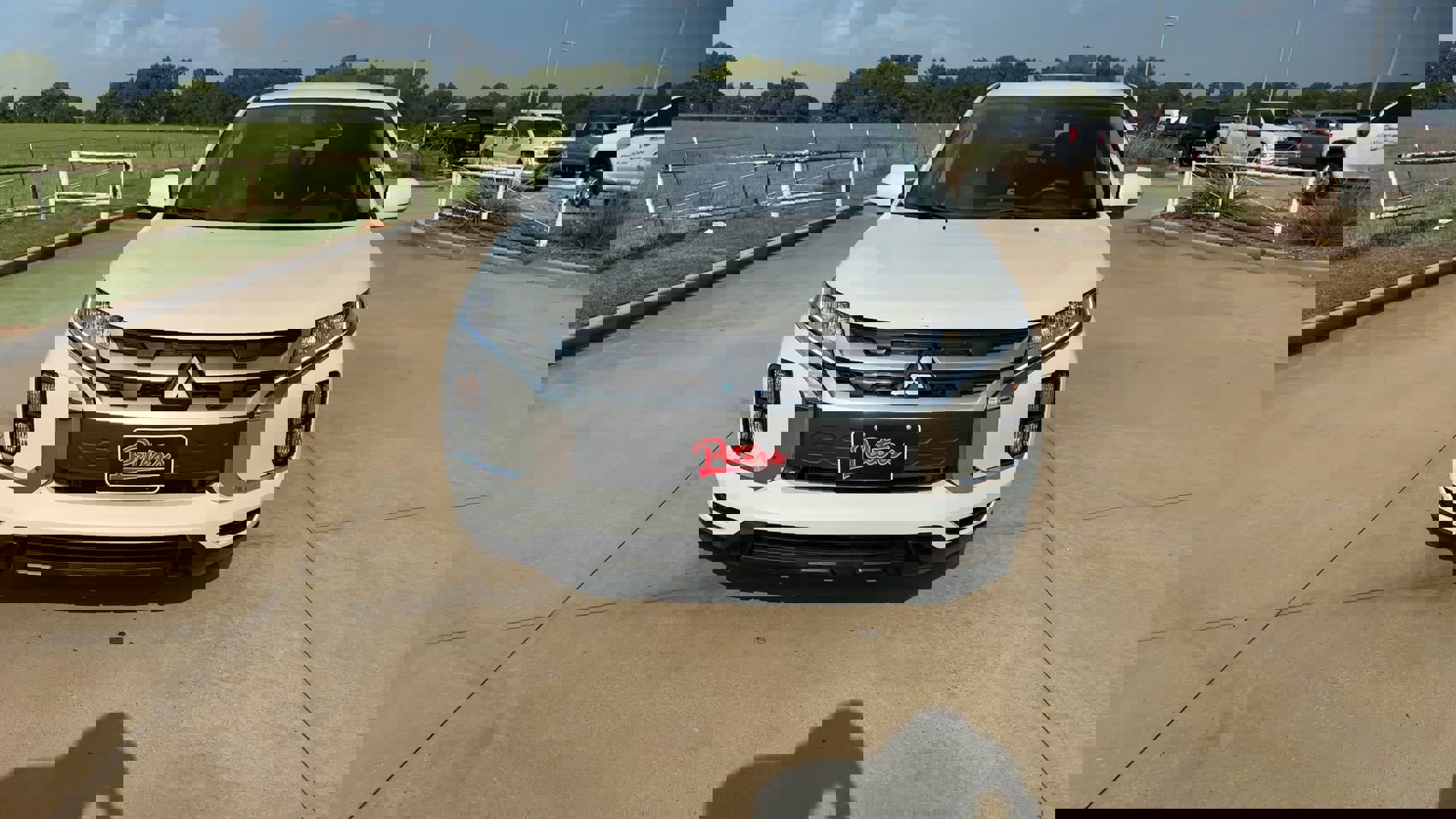 2024 Mitsubishi Outlander Sport SE photo 3