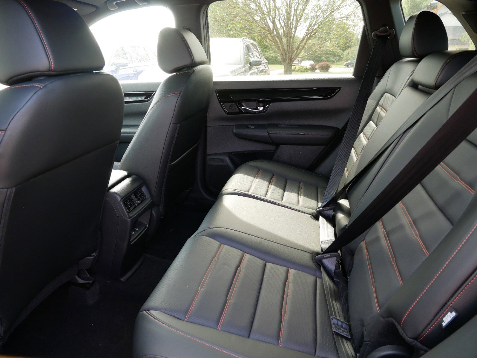 New 2025 Honda CRV Hybrid Sport Touring Sport Utility in Mankato 25280 Luther Mankato Honda